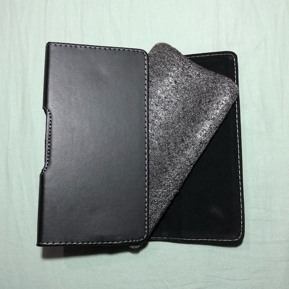 [🛍3/$8] Leather Clip iPhone X/XS Case - Picture 4 of 5